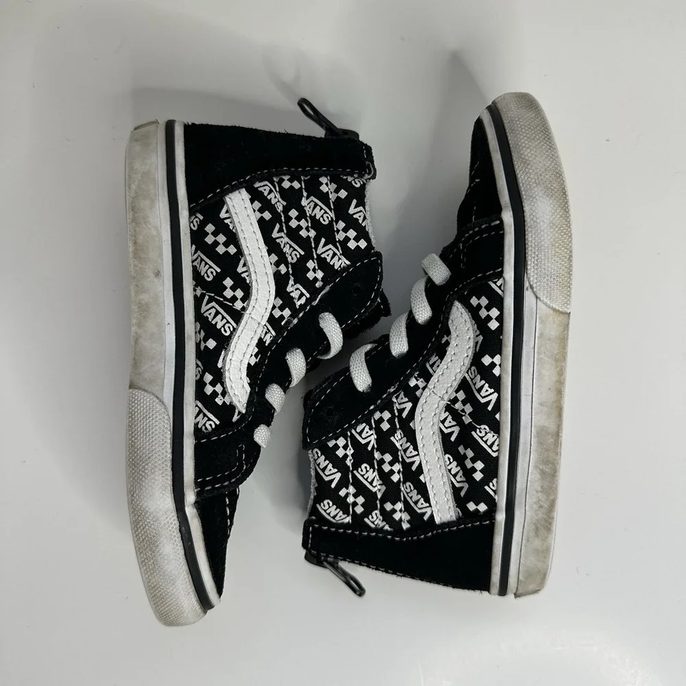 Vans Sk8-Hi Zip toddler Sz 8 Tennis shoes Black White Suede Sneakers
